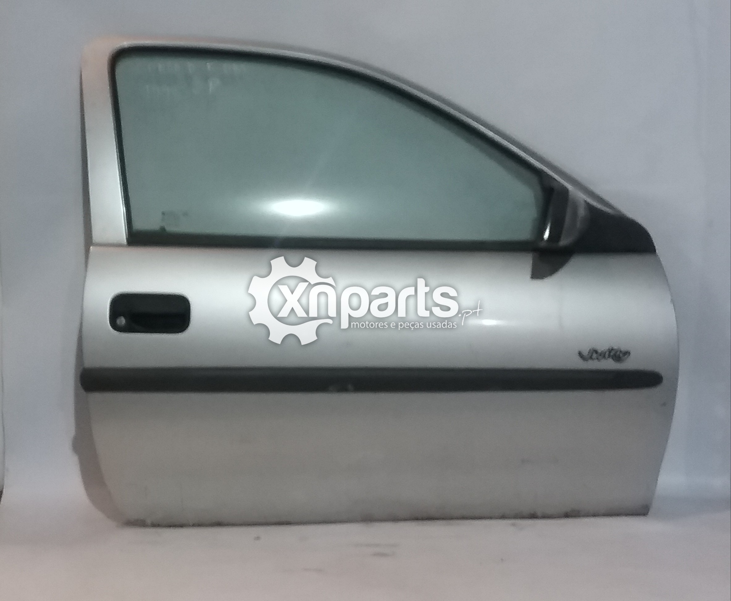 Peças - Porta Frente Dto Opel Corsa B Hatchback 1993 - 2002 Usado