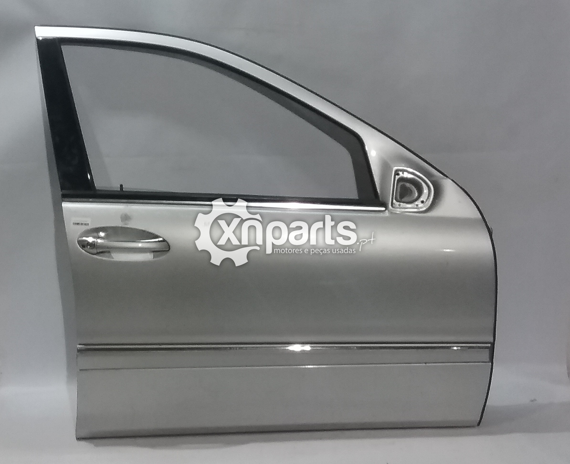 Peças - Porta Frente Dto Mercedes C (W203) (S203) 2001 - 2007 Usado