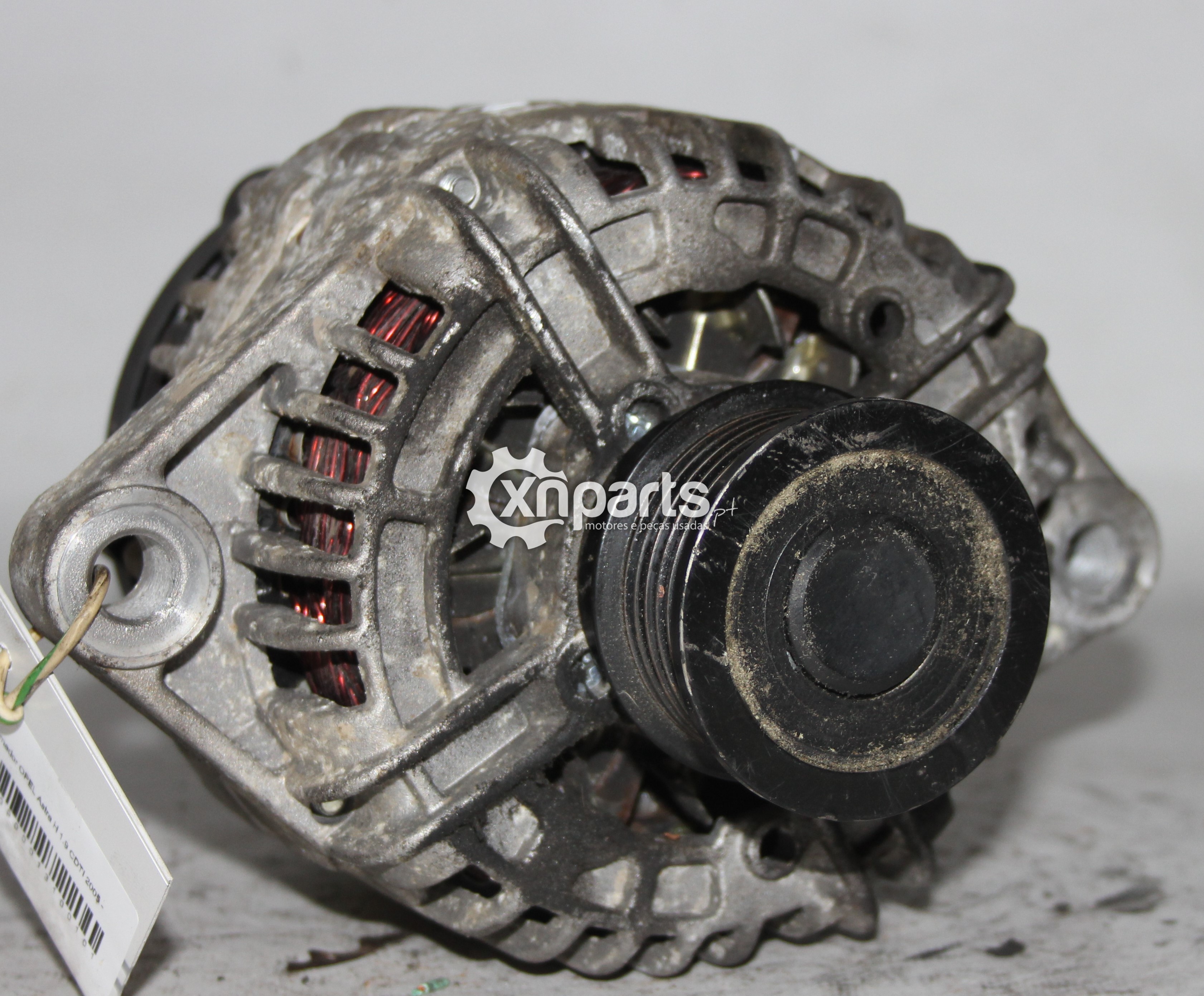 Peças - Alternador Opel Astra H 1.9 Cdti 2005 - 2010 Usado