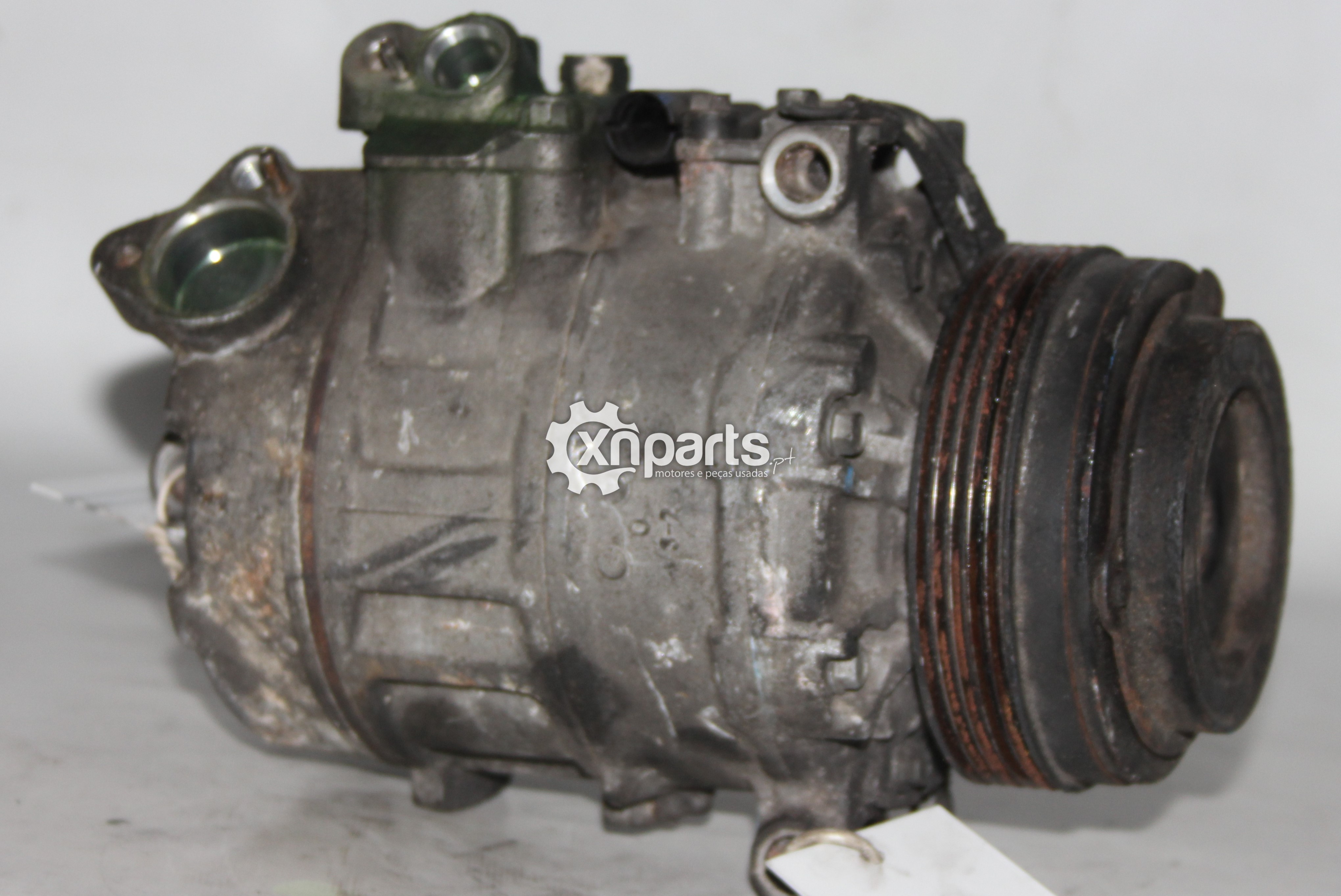 Peças - Compressor De Ar Condicionado Bmw Serie 5 - 520D - E39 02.00