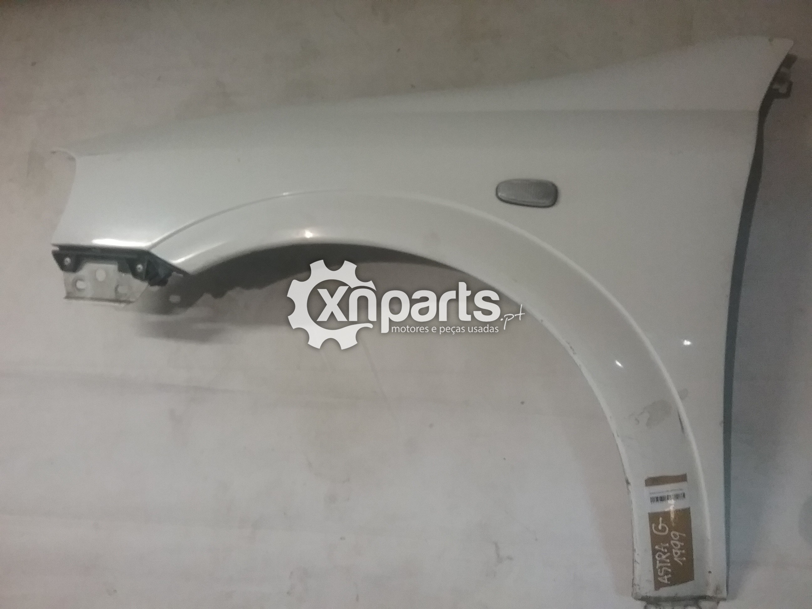 Peças - Guarda-Lamas Esq Opel Astra G 1998 - 2009 Branco Usado