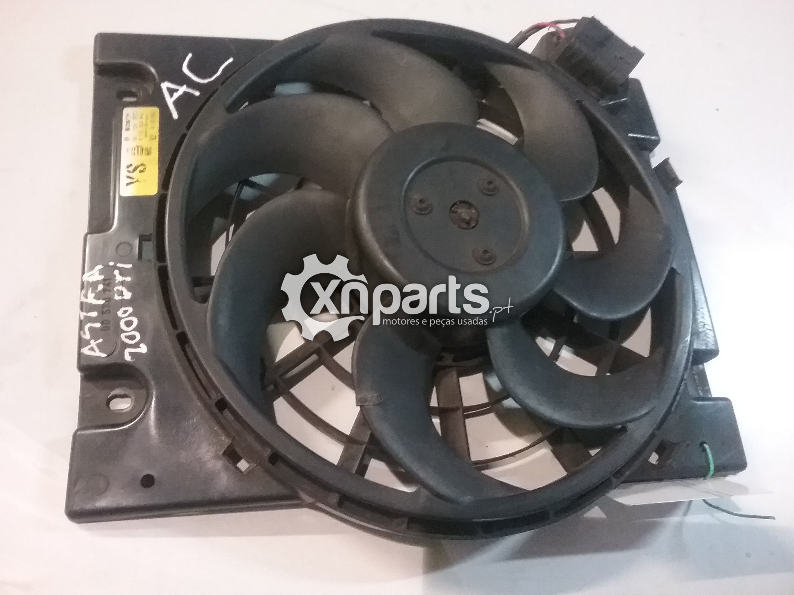 Peças - Termoventilador Usado Opel Zafira A 2.0 Dti 16 V | 09.00 - 0