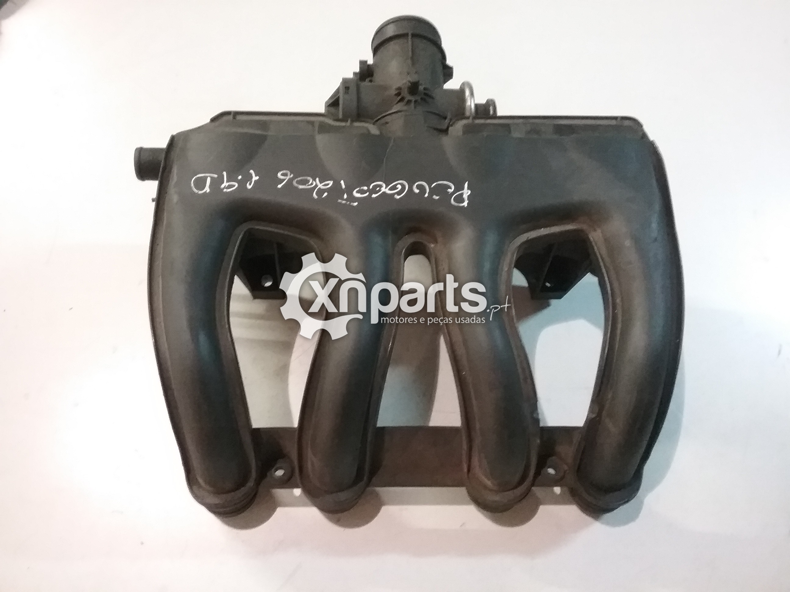 Peças - Colector De Admissão Peugeot 206 1.9 D 98 - 01 Usado