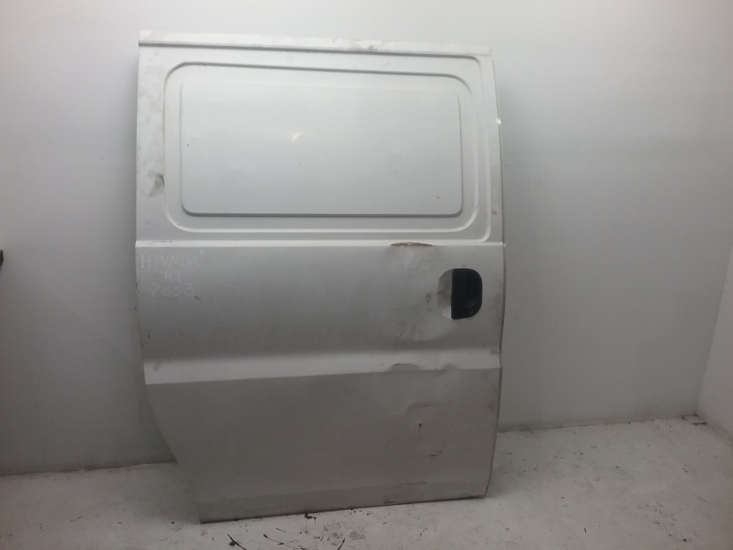 Peça - Porta Esq Mala Hyundai H-1 Box (A1) 2001 - 2004 Branco Usado