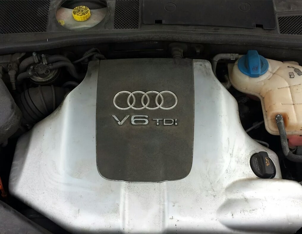 Peça - Motor Audi A4 (8Ec, B7) 2.5 Tdi | 11.04 - 05.06 Usado Ref. B