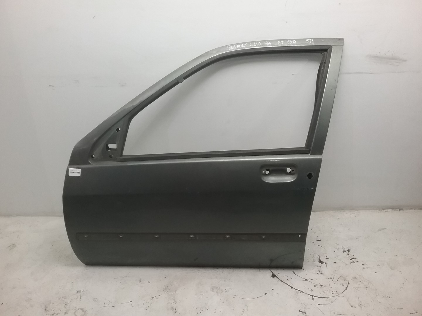 Peça - Porta Esq Frente Renault Clio I 1991 - 1998 Cinza Prata Usad