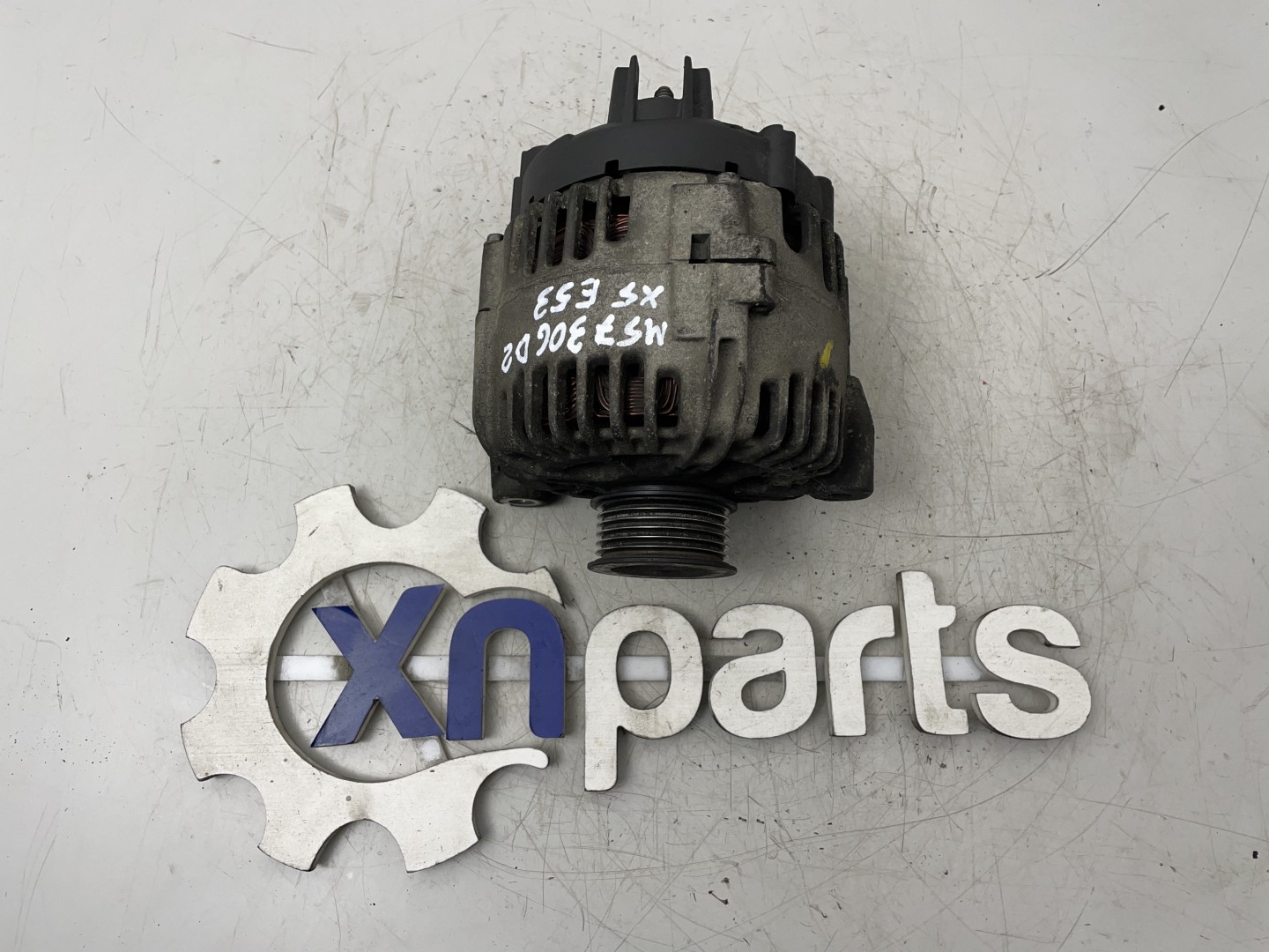 Peças - Alternador Usado Bmw X5 (E53) 3.0 D Ref. 2542672B / Tg15c012