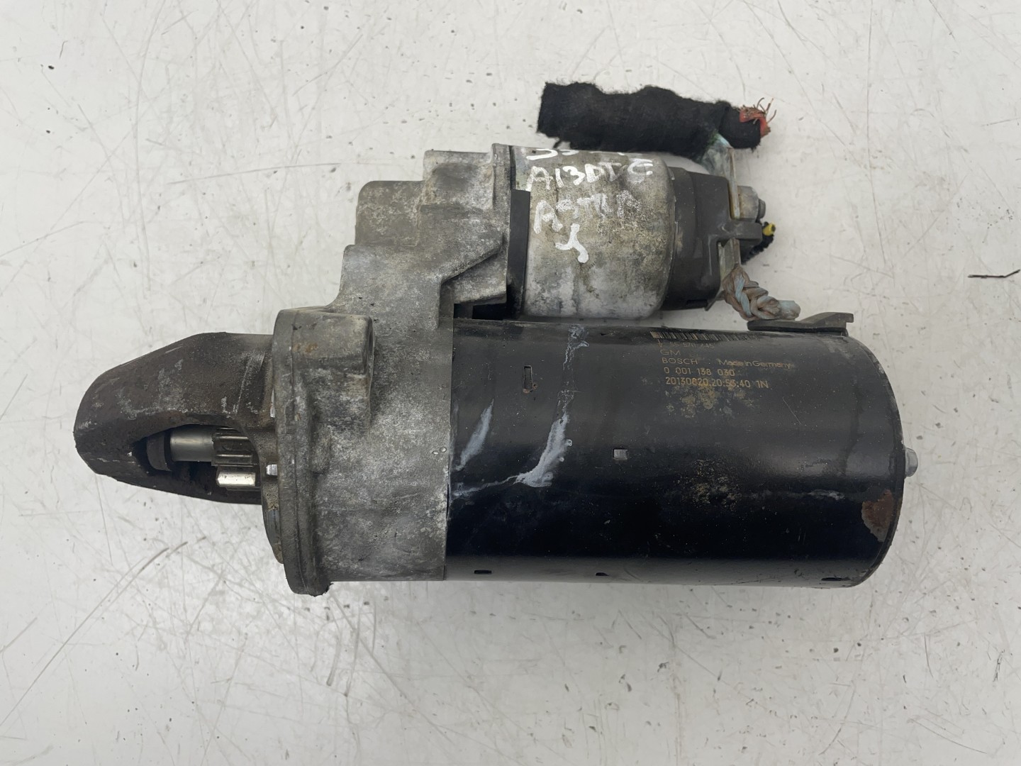 Peça - Motor De Arranque Usado Opel Astra J 1.3 Cdti Ref. 0 001 138