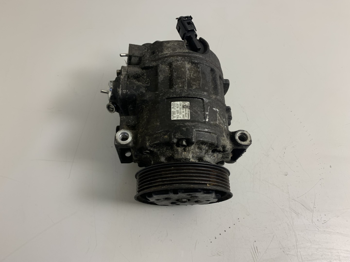 Peça - Compressor De Ar Condicionado Usado Vw Golf V (1K1) 1.6 Fsi 