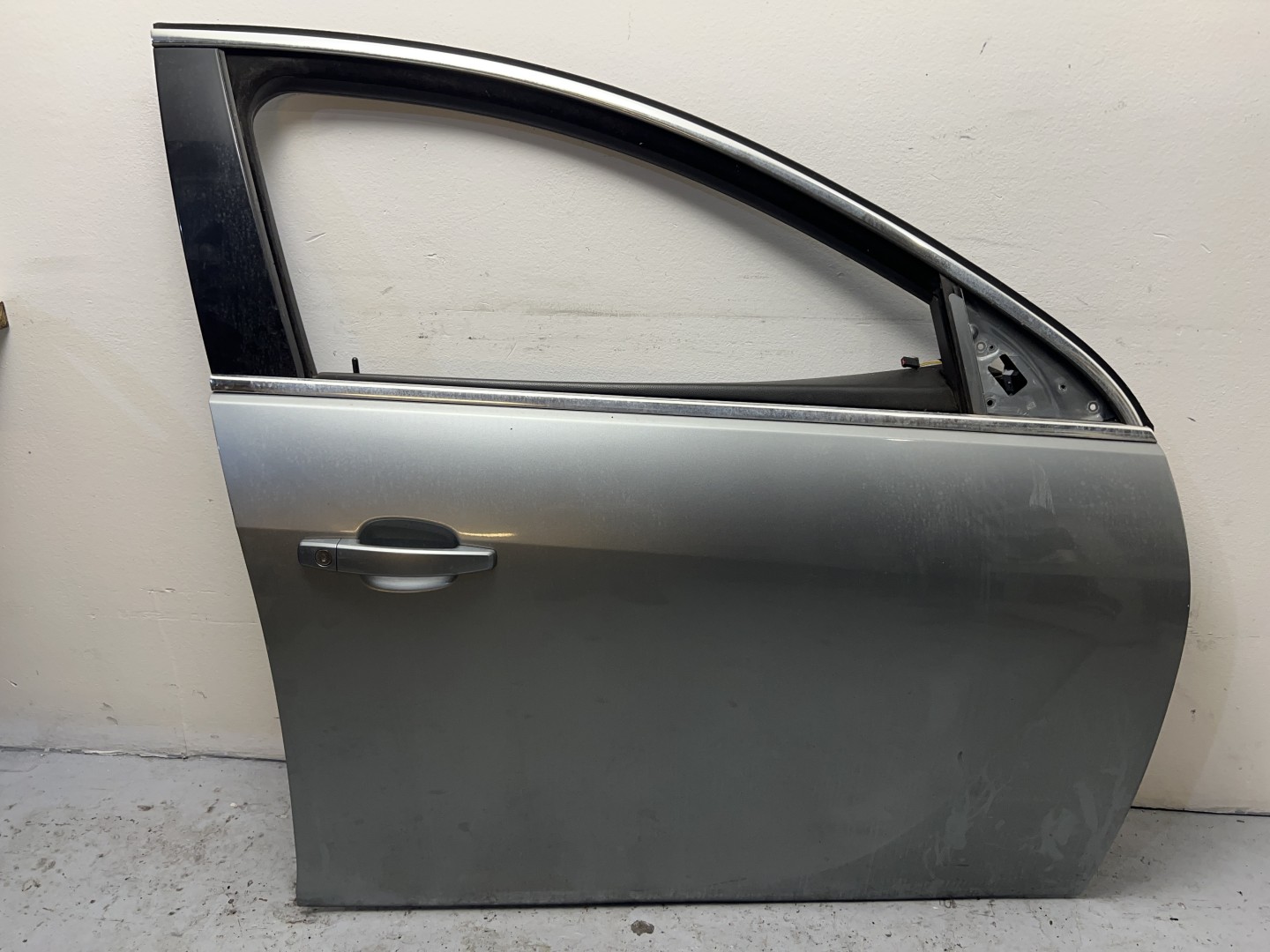 Peça - Porta Dto Frente Opel Insignia A Tourer 2008 - 2017 Cinza Pr