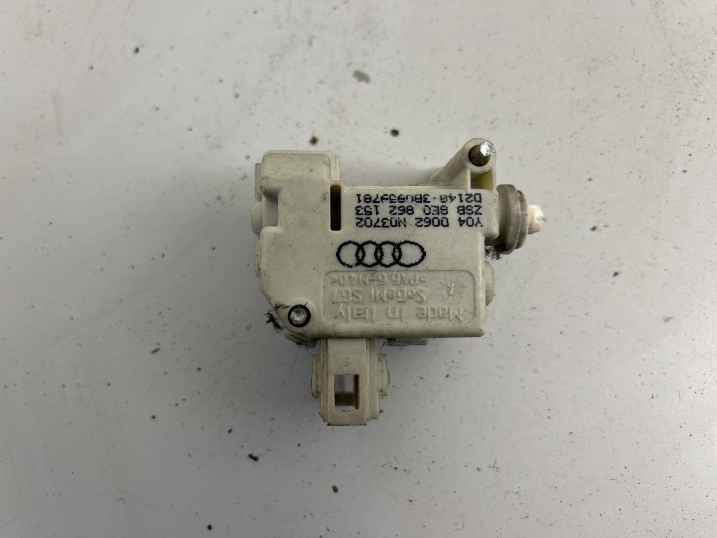 Peças - Fecho Tampa De Combustível Usado Audi A4 Avant (8E5, B6) Ref