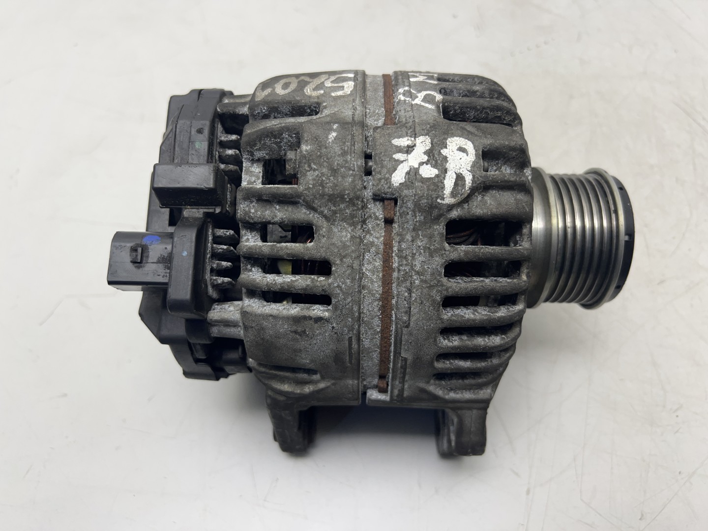 Peça - Alternador Usado Seat Ibiza Iv (6J5, 6P1) 1.4 Tdi Ref. 04590