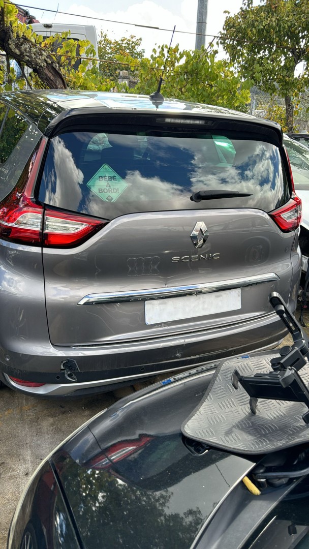 Peças - Carro Para Peças Cinza Rato Usado Renault Grand Scenic Iv 1.