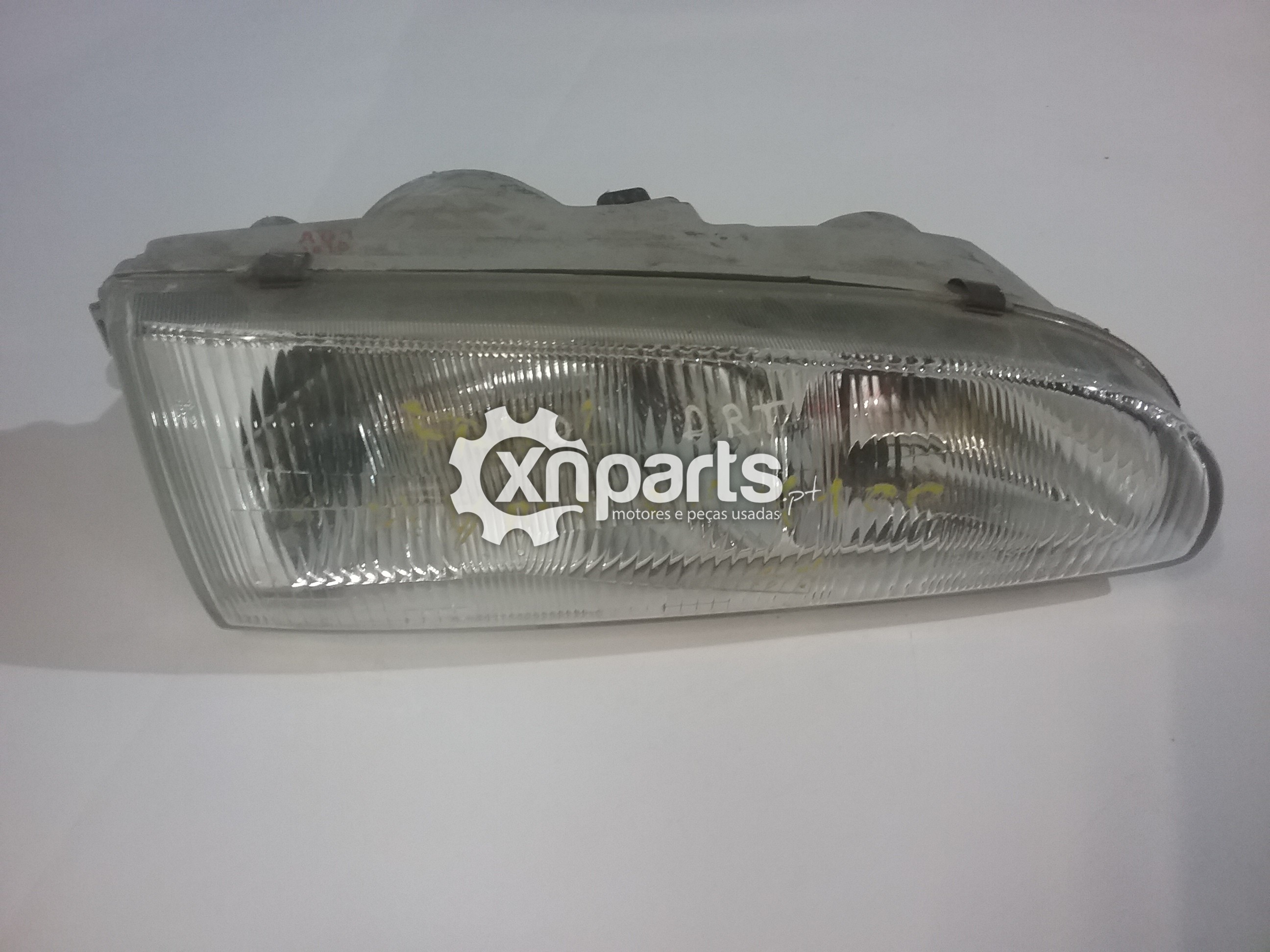 Peças - Farol Frente Dto Hyundai H100 12.94 - 03.00 Usado