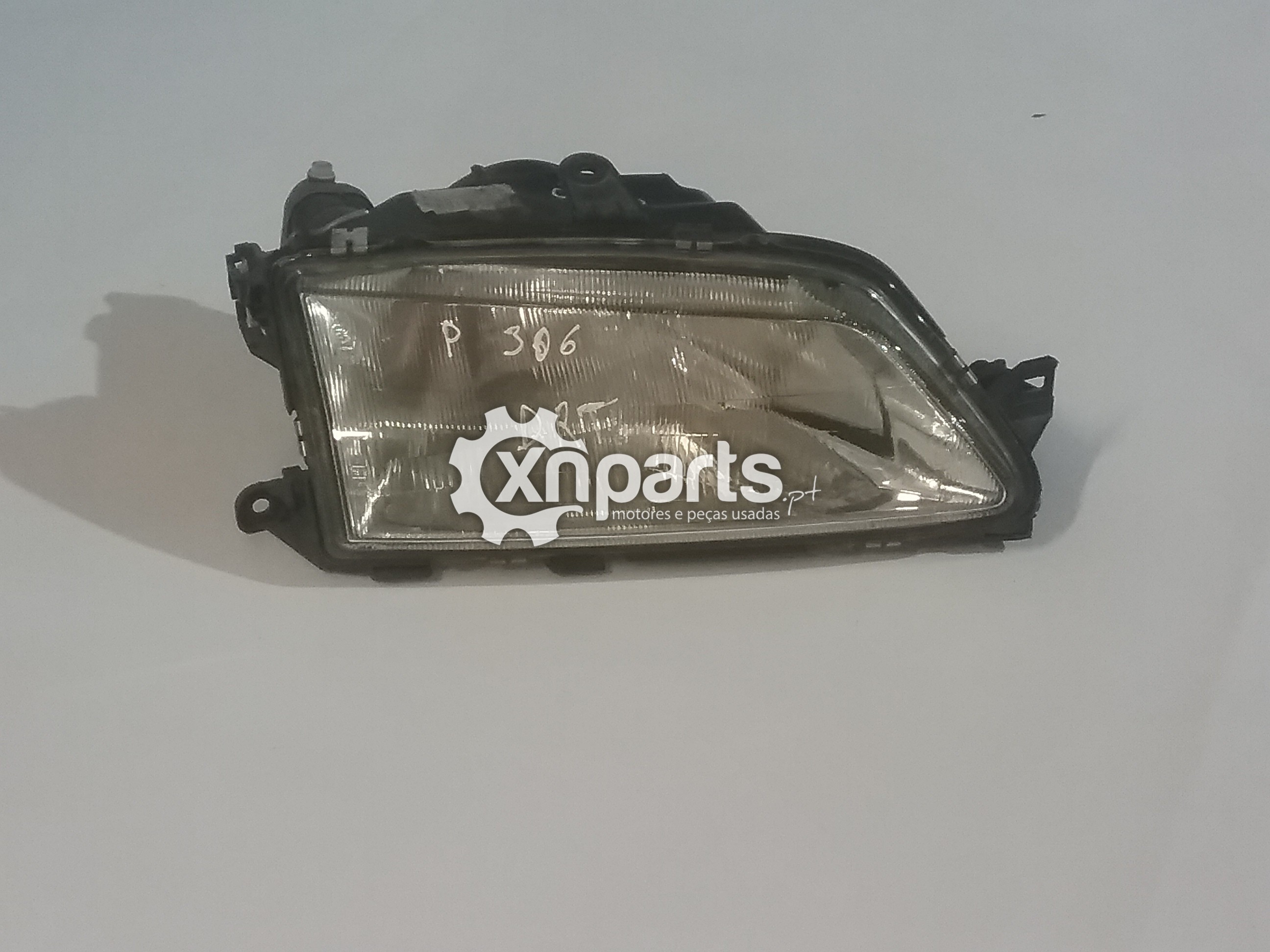 Peças - Farol Normal Frente/Dto Peugeot 306 (7B, N3, N5) 1.4 Sl | 06