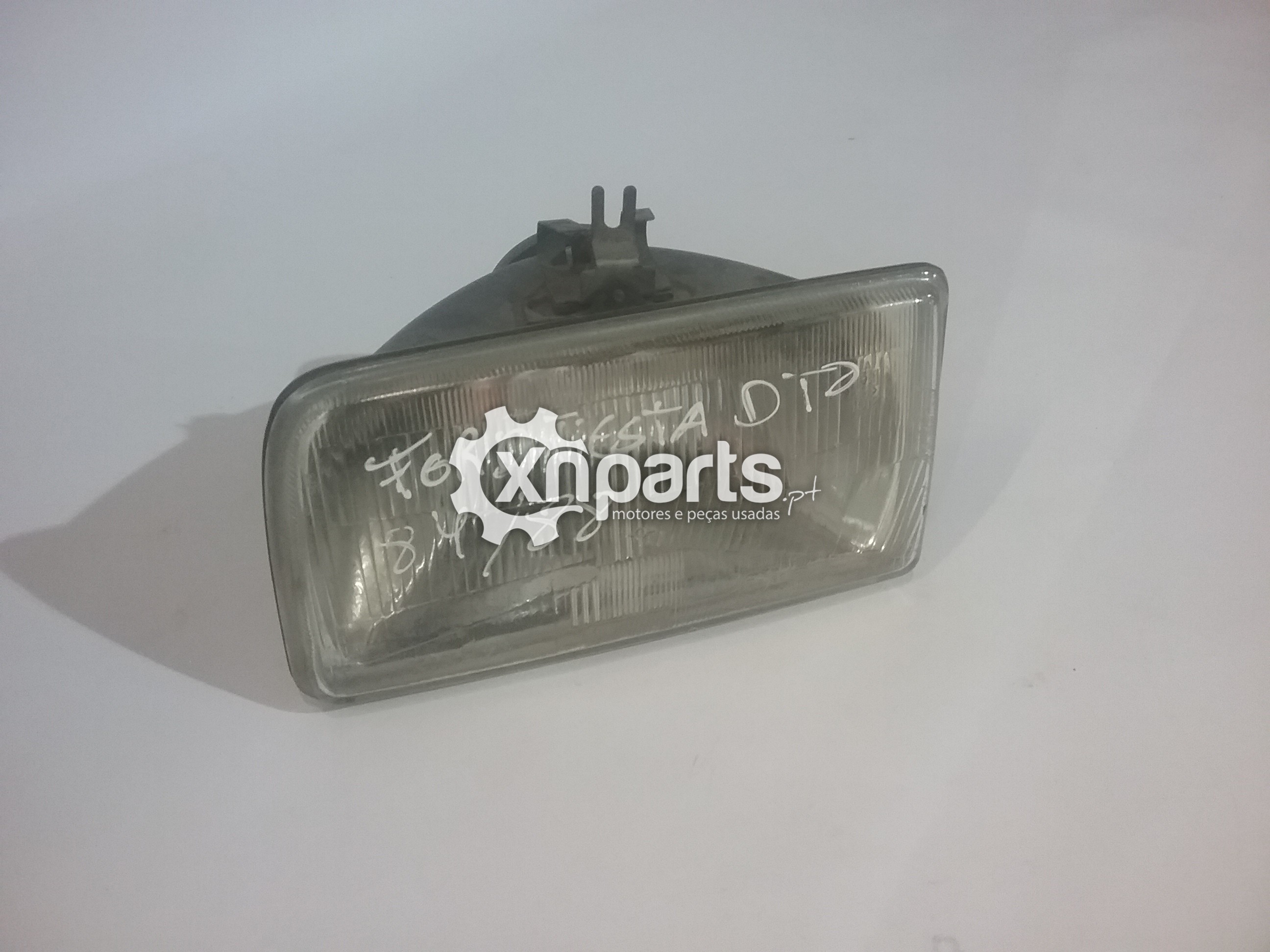 Peças - Farol Frente Dto Ford Fiesta (Gfj) 1989 - 1997 Usado